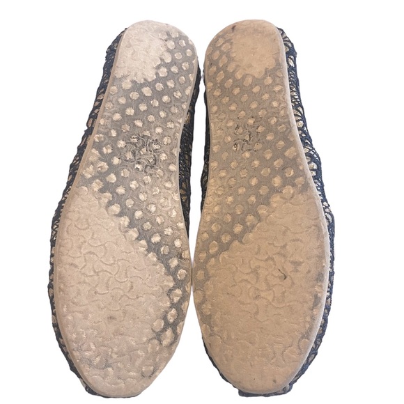 Toms Classic Crochet Gold Navy Glitter Canvas Shoes 7.5 EUC Slip On Ballet Flats - Picture 7 of 7